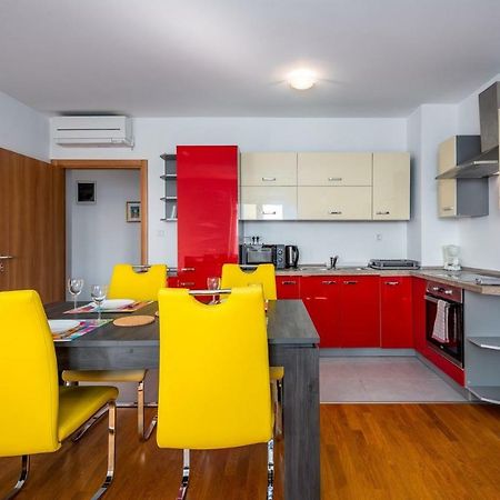 Laura House With Apartment Umag Kültér fotó