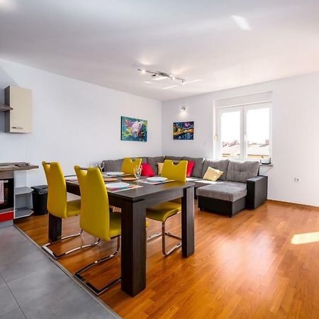Laura House With Apartment Umag Kültér fotó