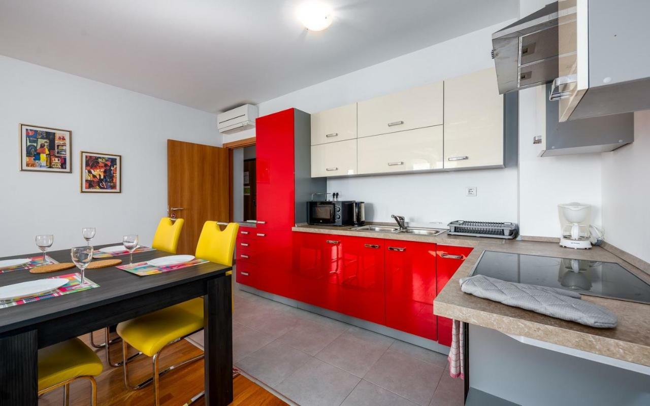 Laura House With Apartment Umag Kültér fotó